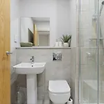 شقة Cosy & Modern Centre *