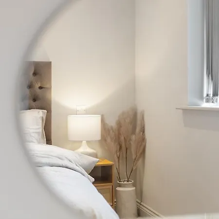 Cosy & Modern Centre